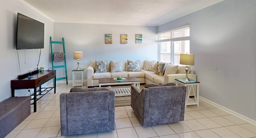 Beach Access Across the Street, Shared Heated Pool