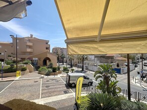 Uklassifisert bilde, 3 av 32, knapp