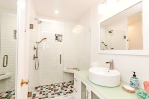 Shower, towels