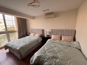 2 bedrooms, in-room safe, iron/ironing board, free WiFi