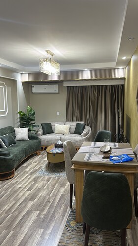 Skyline Luxury Suites