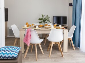 Dining - Odalys Collection Le Domaine des Pins by Interhome (Ile de Noirmoutier)
