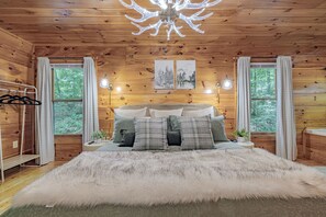 1 habitación, tabla de planchar con plancha y cuna de viaje 