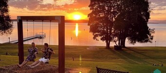 Stay A While at Murrays Beach