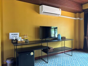 Room, 1 King Bed, Sea View | Room amenity - Phoenix Room (Pathio)
