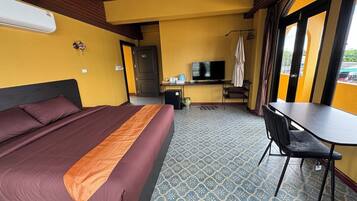 Décoration personnalisée, ameublement personnalisé, bureau