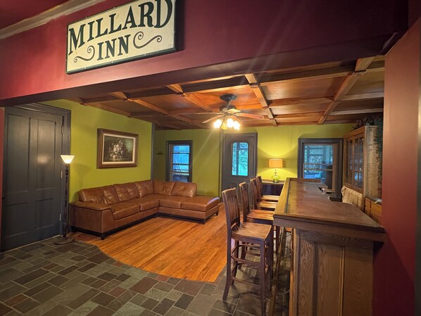 Interior - Private Tavern, 3 bedrooms, WiFi & AC within an 1800's Victorian (Worcester)