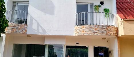 Bagian depan properti