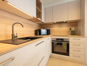 Fridge, microwave, oven, dishwasher