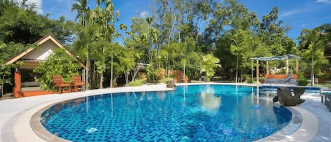 2 albercas al aire libre y camas balinesas gratuitas