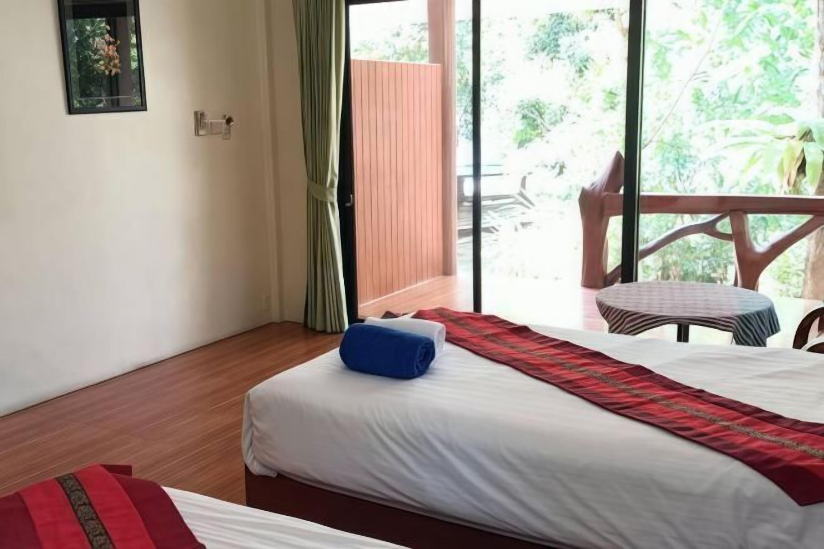 Literie de qualité supérieure, couette en duvet d'oie, bureau