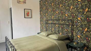 2 chambres, fer et planche Ă repasser, Wi-Fi, draps fournis