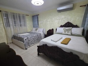 3 chambres, fer et planche à repasser, Wi-Fi gratuit, draps fournis