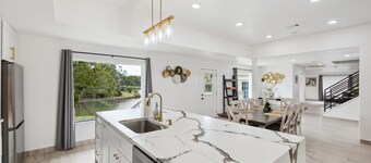 Lakefront Retreat Getaway Gameroom Firepit Fishing