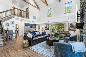 TV connectée, cheminée