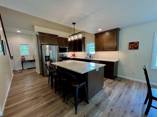 New 4-bedroom home in Egg Harbor, 2 min drive to beach