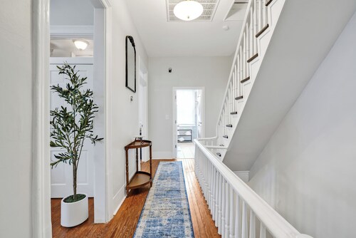 The Live Oak Suite, Elegant, Unique