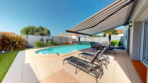 Palm'Cornue avec piscine privée
