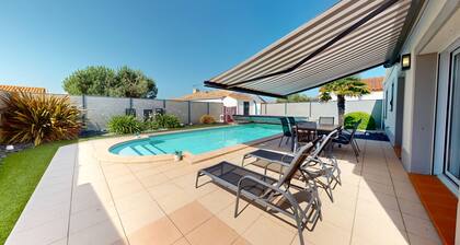 Palm'Cornue avec piscine privée