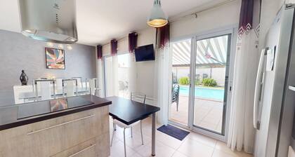 Palm'Cornue avec piscine privée