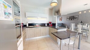 Fridge, microwave, oven, dishwasher