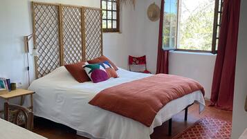 6 slaapkamers, een strijkplank/strijkijzer, gratis wifi