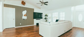 Private Pool Paradise! 3BR Fort Myers House w/ WiFi & A/C