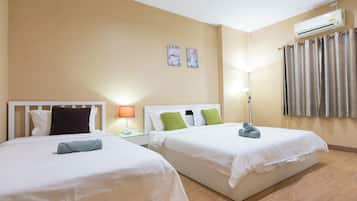 3 habitaciones, escritorio, tabla de planchar con plancha y wifi gratis