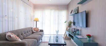 3BR Home by Night Market • Free Airport Pickup