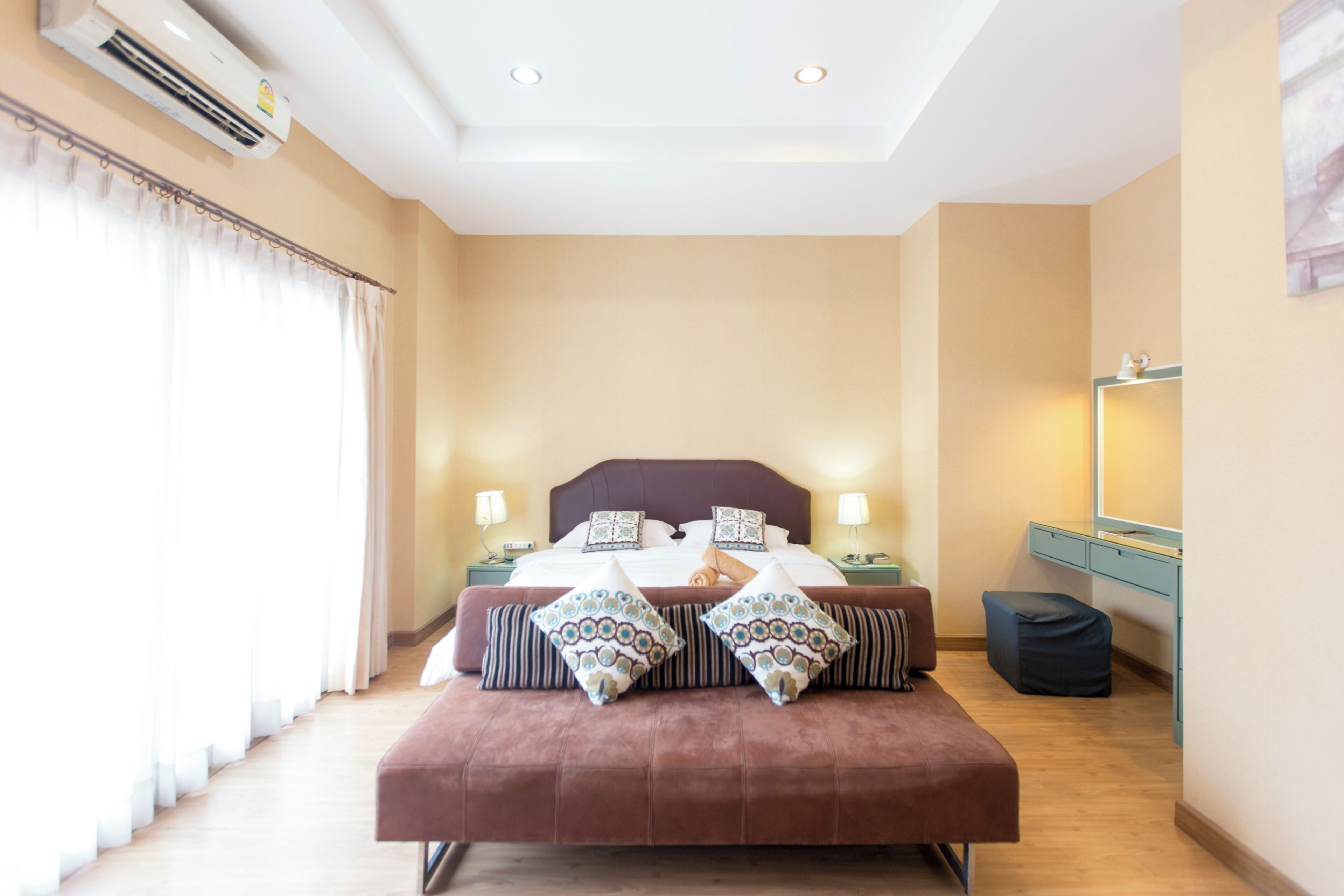 3 soverom, skrivebord, strykejern/-brett og wi-fi (inkludert)