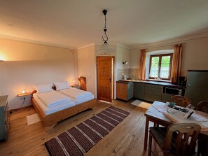 1 bedroom, Internet, bed sheets