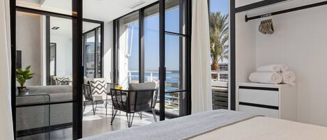 2 chambres, fer et planche à repasser, lit parapluie, Wi-Fi gratuit