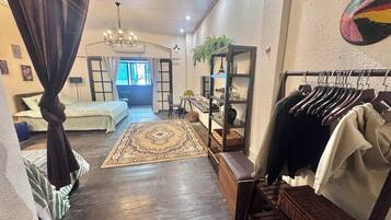 1 bedroom, WiFi, bed sheets