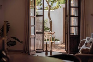 Televisión, oficina