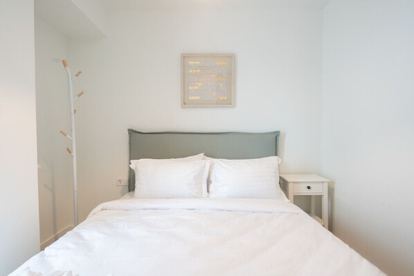 1 chambre, coffres-forts dans les chambres, fer et planche à repasser