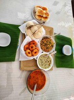 Alimentos y bebidas
