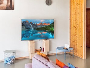 TV