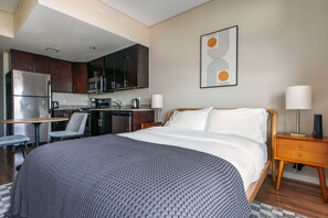 Fer et planche à repasser, Wi-Fi, draps fournis