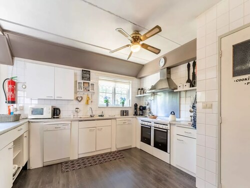 Group farm by the water in Giethoorn