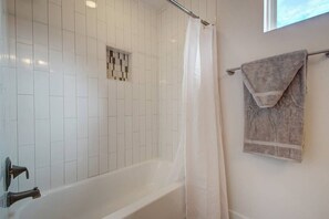 Shower, hair dryer, towels, shampoo - 10BR East Austin Combo | Private Pool & Game Rooms (Austin)