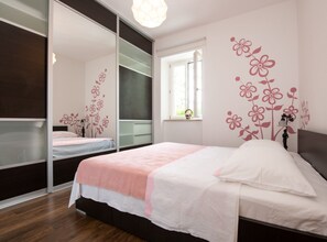 Apartment | 3 bedrooms, iron/ironing board - Elegant Lovran Apartment With Sea View - Two Bedroom Apartment With Sea View (Lovran)