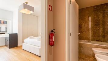 1 chambre, fer et planche Ă repasser, accĂšs Internet, draps fournis