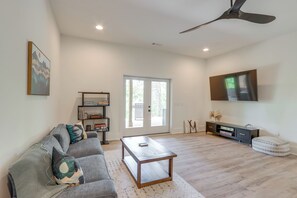 TV, fireplace, video games