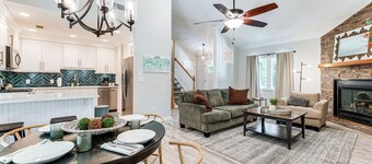 ~ 1 Mi to Dtwn Alpharetta: Home w/ Screened Porch!