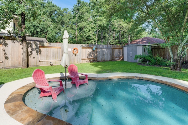 Conroe Vacation Rental | 3BR | 2.5BA | 1,746 Sq Ft | 1 Step to Enter