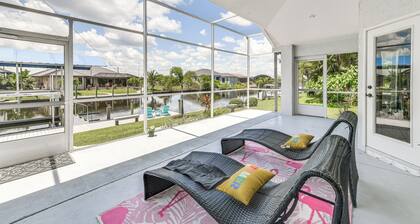 12 Mi to Gulf: Port Charlotte Home w/ Boat Dock