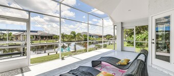 12 Mi to Gulf: Port Charlotte Home w/ Boat Dock