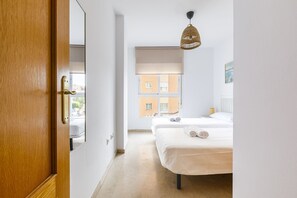 2 camere, ferro/asse da stiro, Wi-Fi gratuito, lenzuola