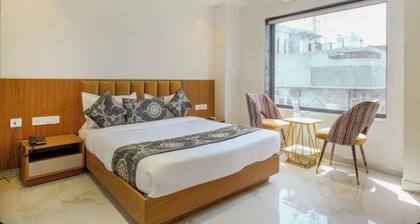 Hotel Nagina Heights