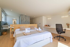 3 chambres, fer et planche à repasser, Wi-Fi, literie fournie